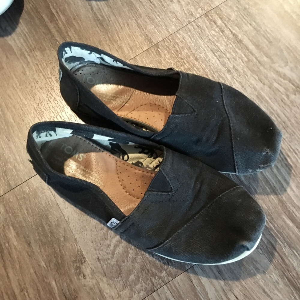 Toms Black Shoes